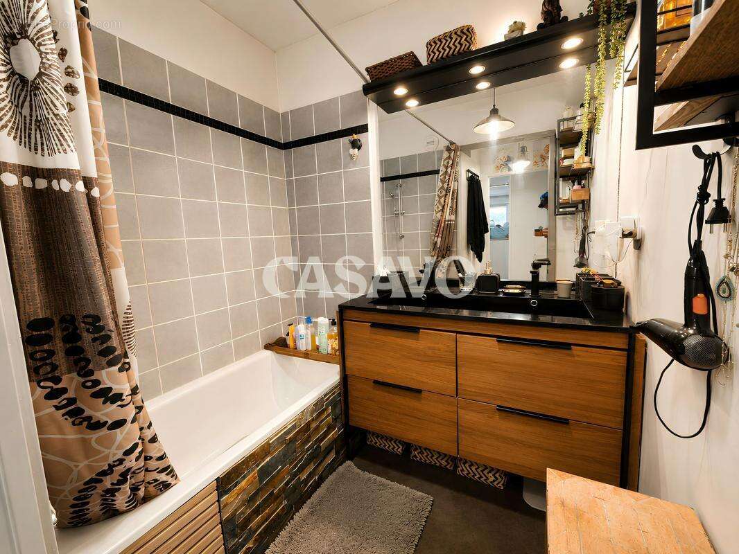 Vente Appartement 3 pièces de 60m² - 13013 Marseille - photo 8