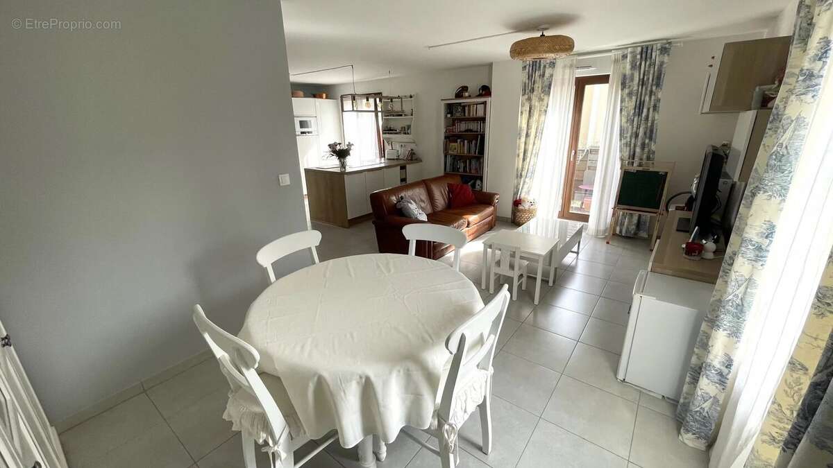 Appartement à MAFFLIERS