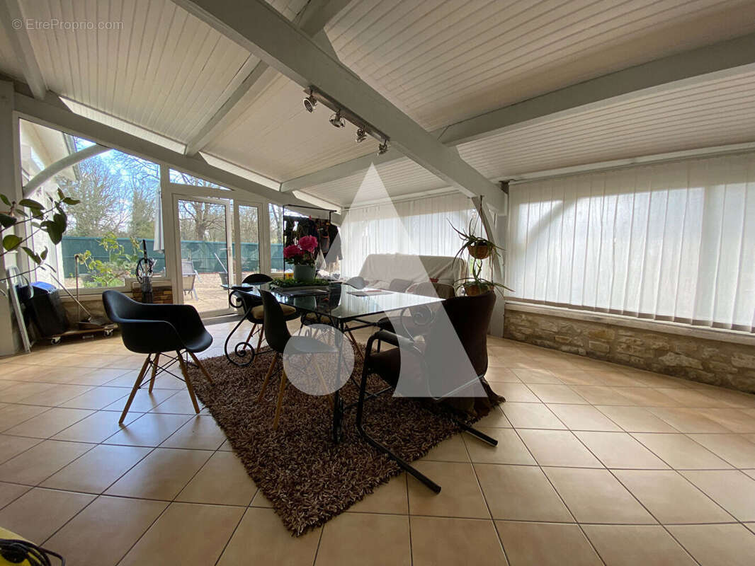 Maison à MOULIN-NEUF