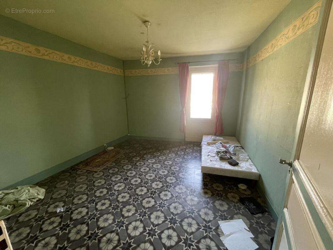 Maison à BIZE-MINERVOIS