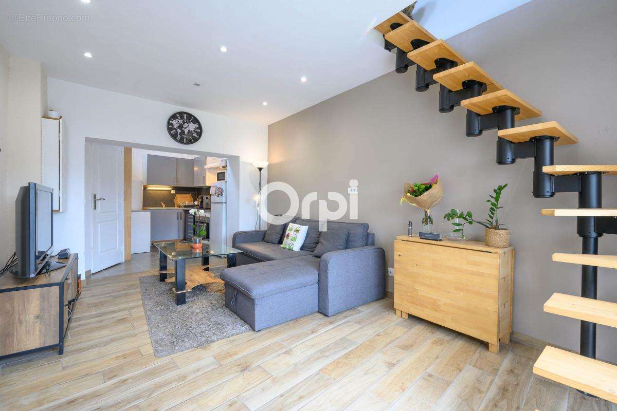 Appartement à PONT-A-MARCQ