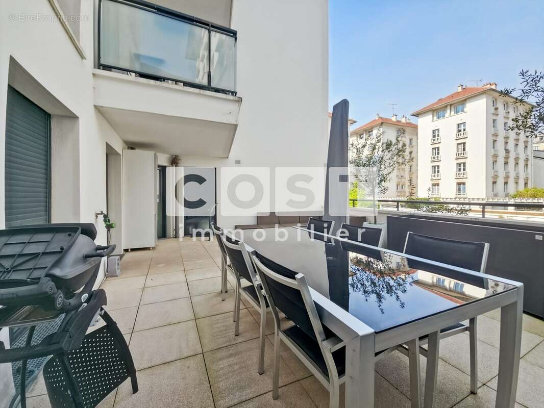 Appartement à ASNIERES-SUR-SEINE