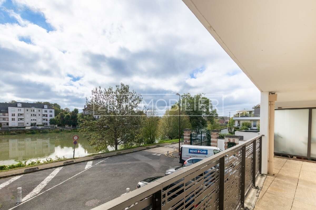 Appartement à POMPONNE