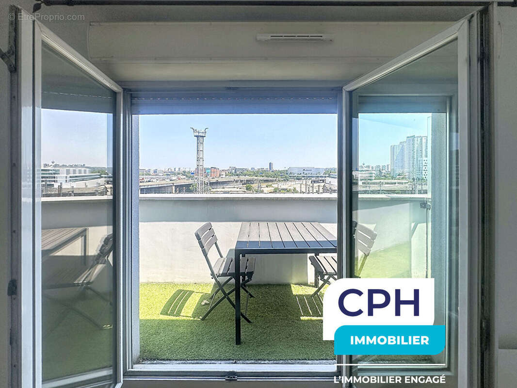 Appartement à PARIS-18E