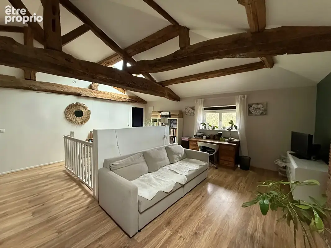 Ferme rénovée de 220 m² avec dépendances et beau terrain - photo 8
