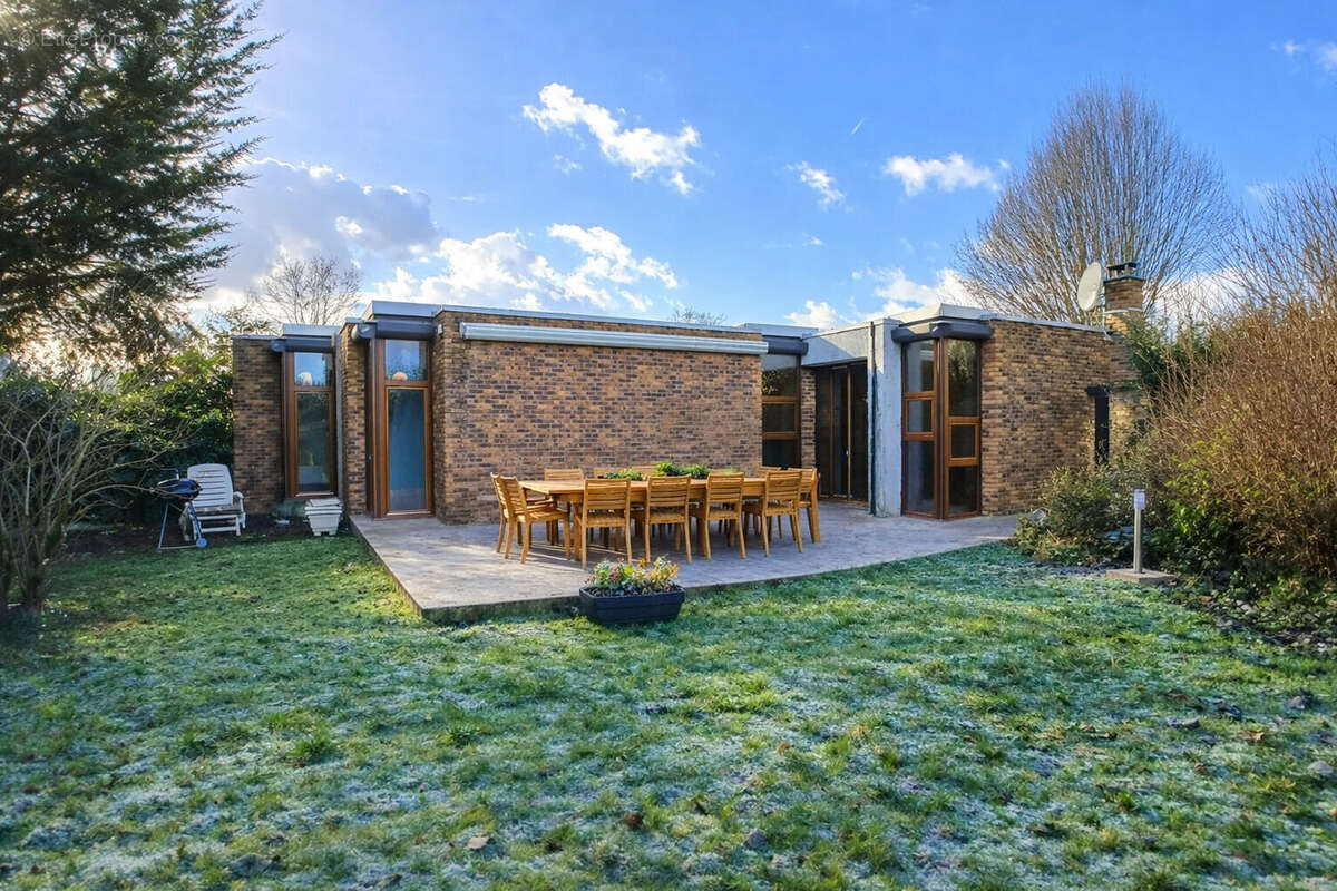 Maison à ROISSY-EN-BRIE