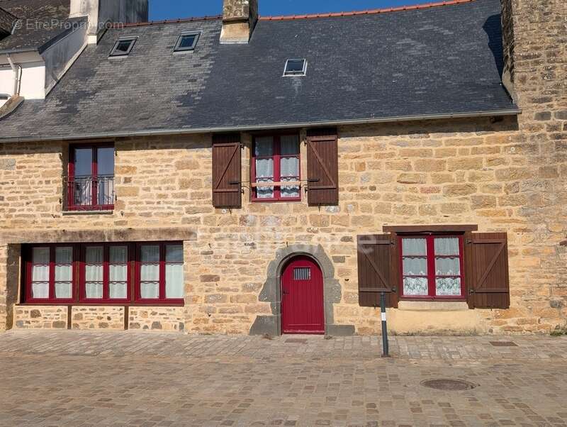 Maison à LE FAOU