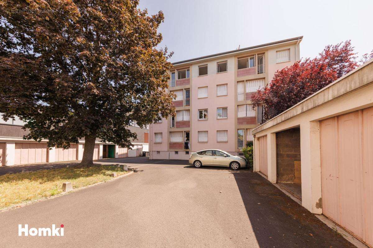 Appartement T3 de 68 m2 avec garage – Clermont-Ferrand, rue Lécuellé - photo 2