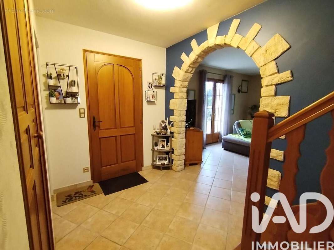 Photo 8 - Maison à PRECY-SAINT-MARTIN