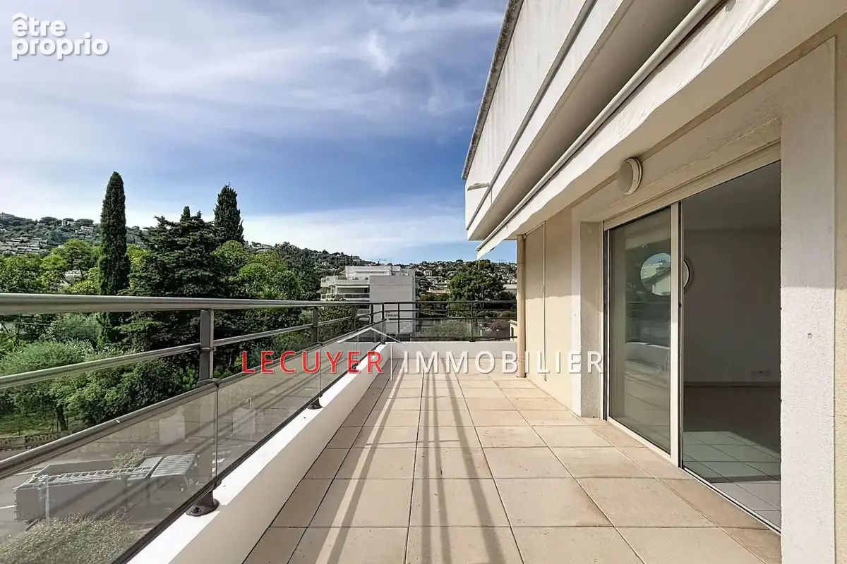 Appartement 86 m² à Vallauris  - photo 2