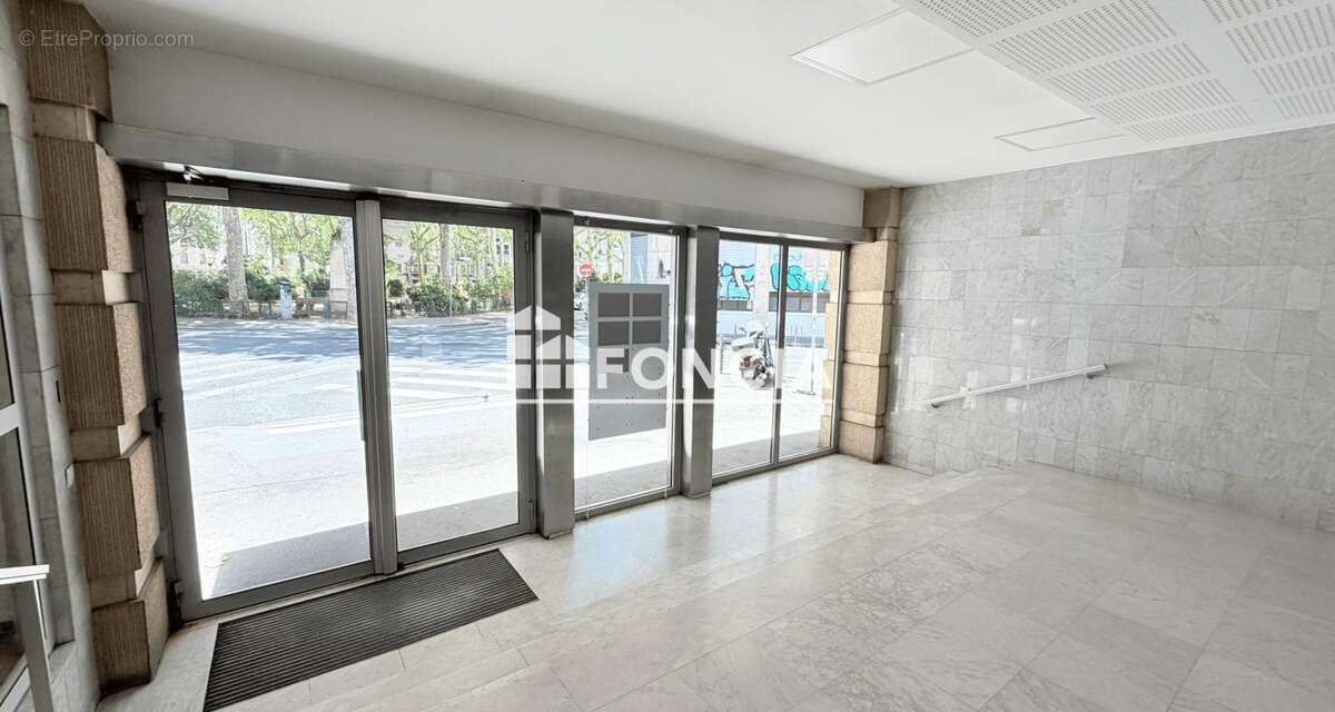À vendre : Studio lumineux de 24 m² – Secteur Saxe-Gambetta - 13 rue de l'ABONDANCE - photo 6