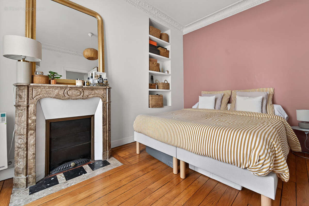 Appartement à PARIS-20E