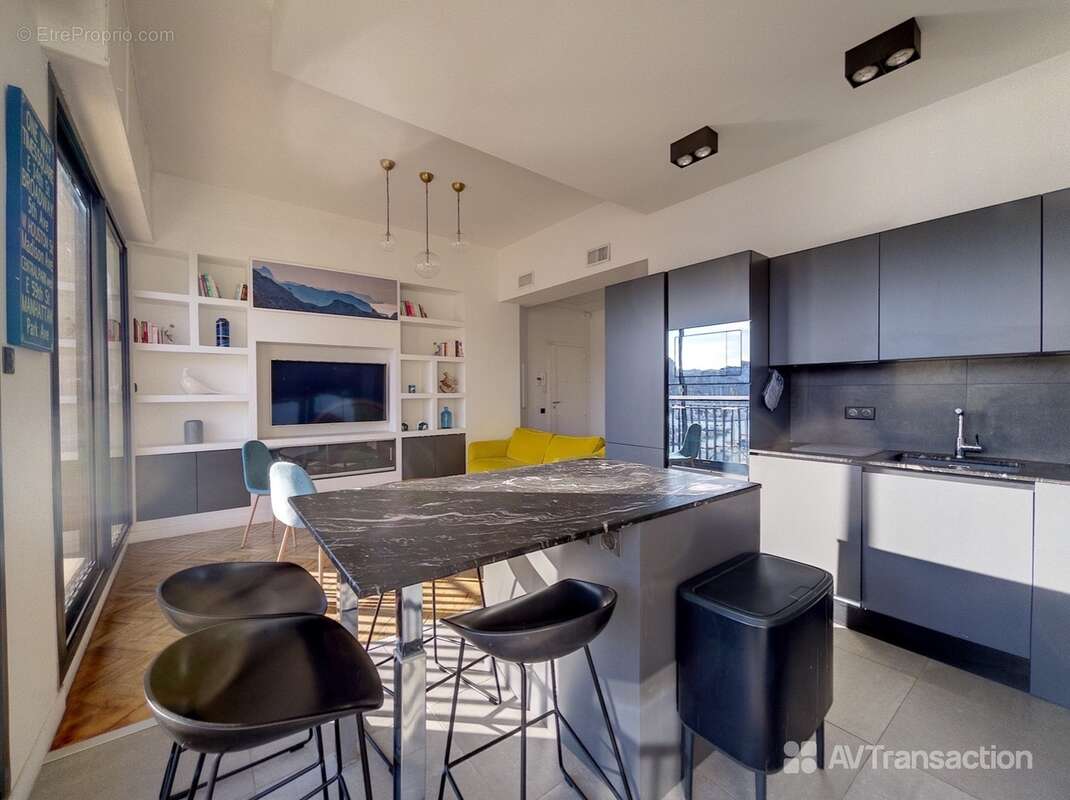 Appartement à MARSEILLE-2E