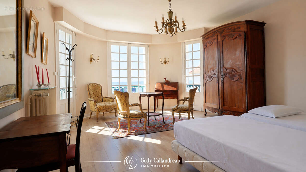 Panorama unique sur la côte royannaise - Villa emblématique du Pigeonnier - photo 5