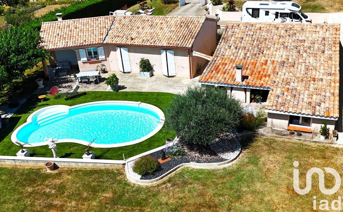 Photo 1 - Maison à ANGEVILLE