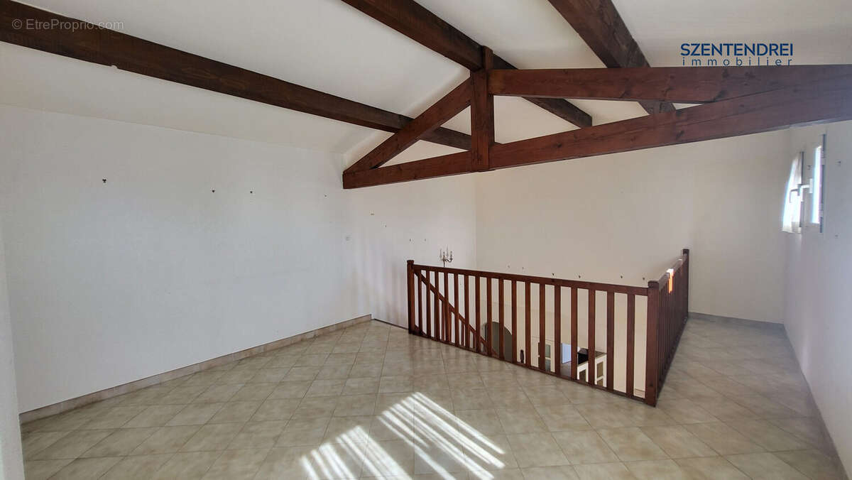 Maison 104 m² à Lunel  - photo 9