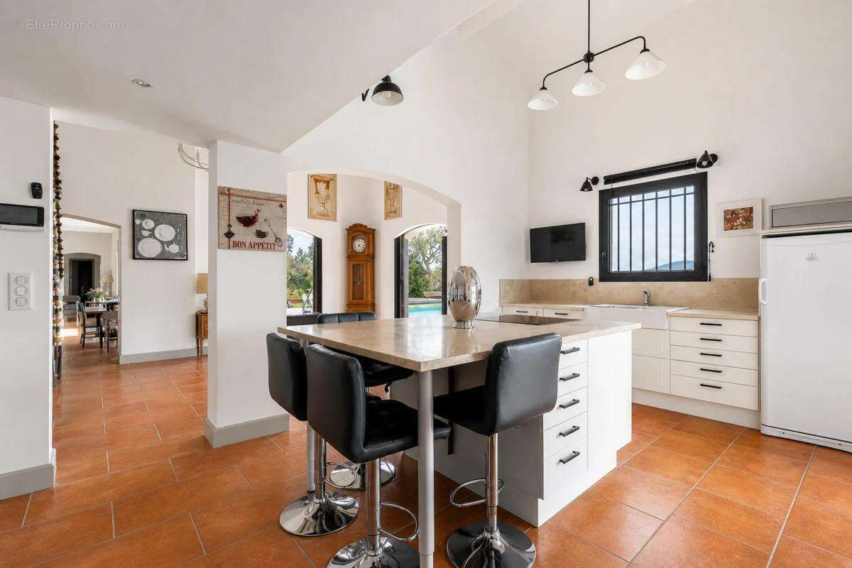 Luxueuse villa au Plan-de-la-Tour - photo 9