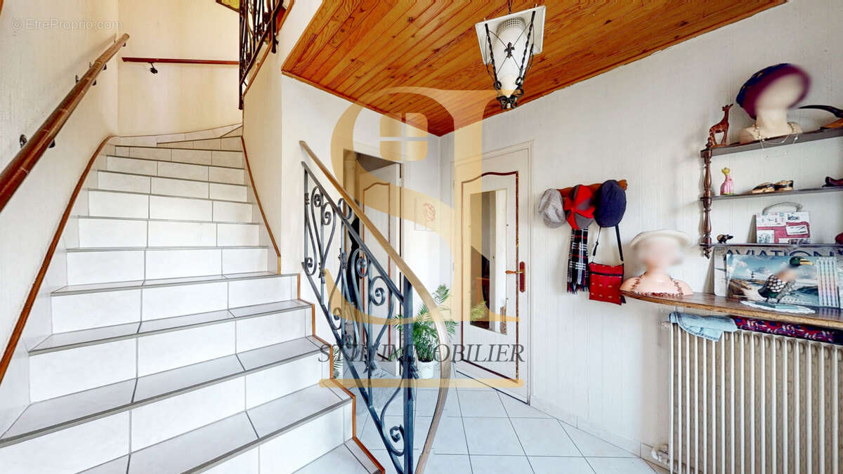 Maison à VIRY-CHATILLON