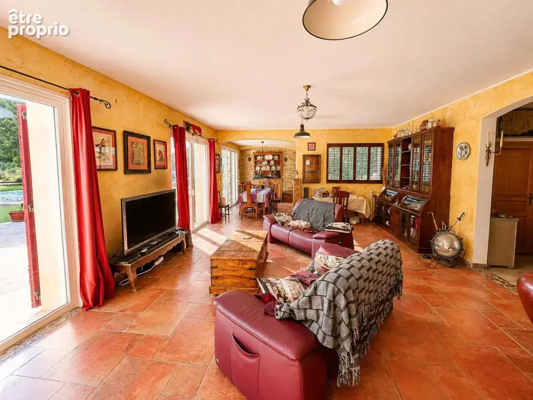 Magnifique propriété à Trets au calme sur parcelle de 4358 m² - photo 10