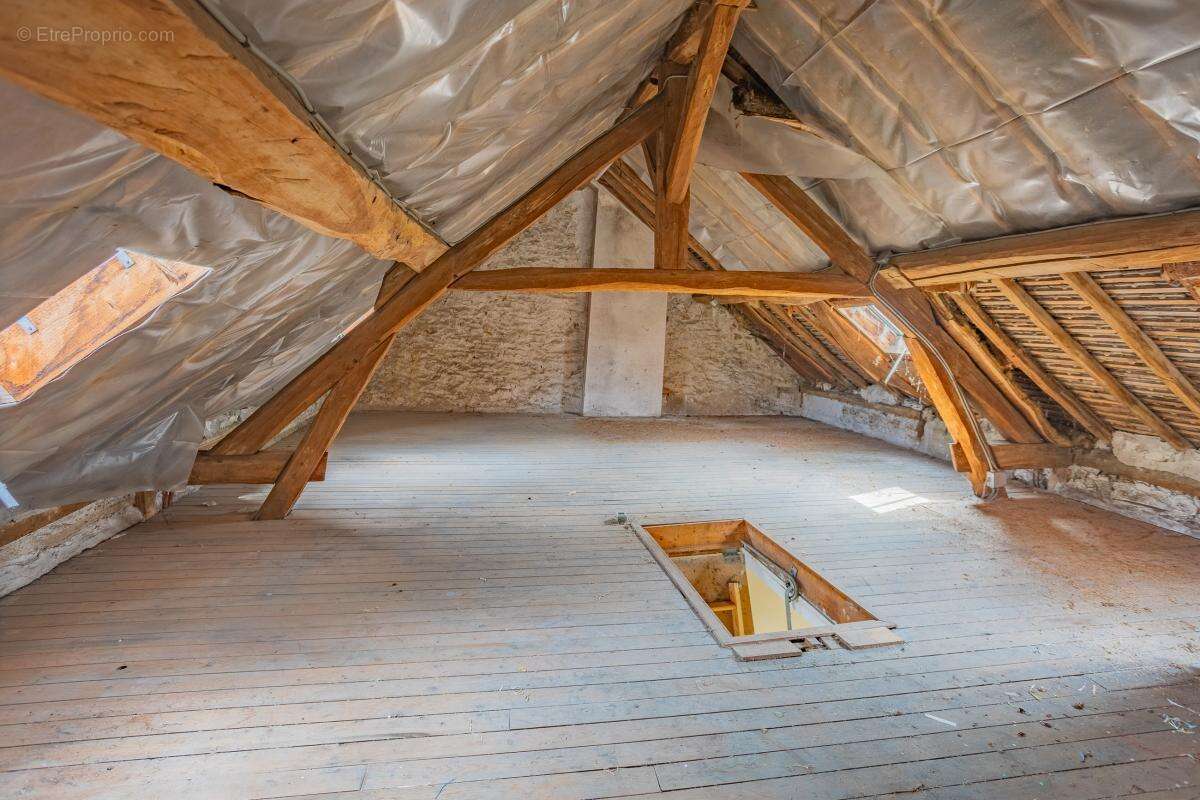 Deux maisons - 164 m² - Ormoy (91) - photo 10