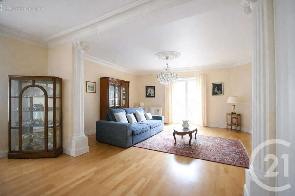 Appartement à VICHY