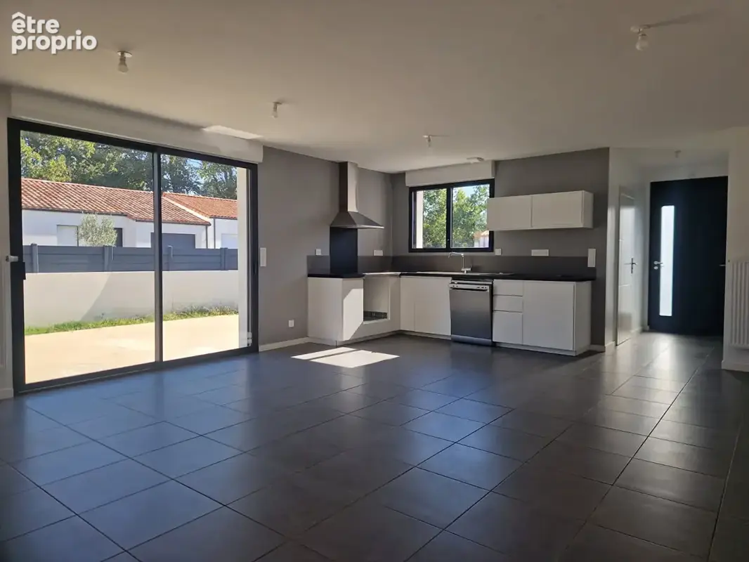 Challans - 102.14 m2 habitable - 382 m² de terrain - photo 3