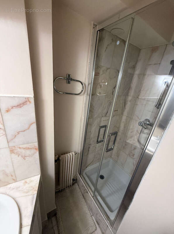 Appartement à PARIS-2E