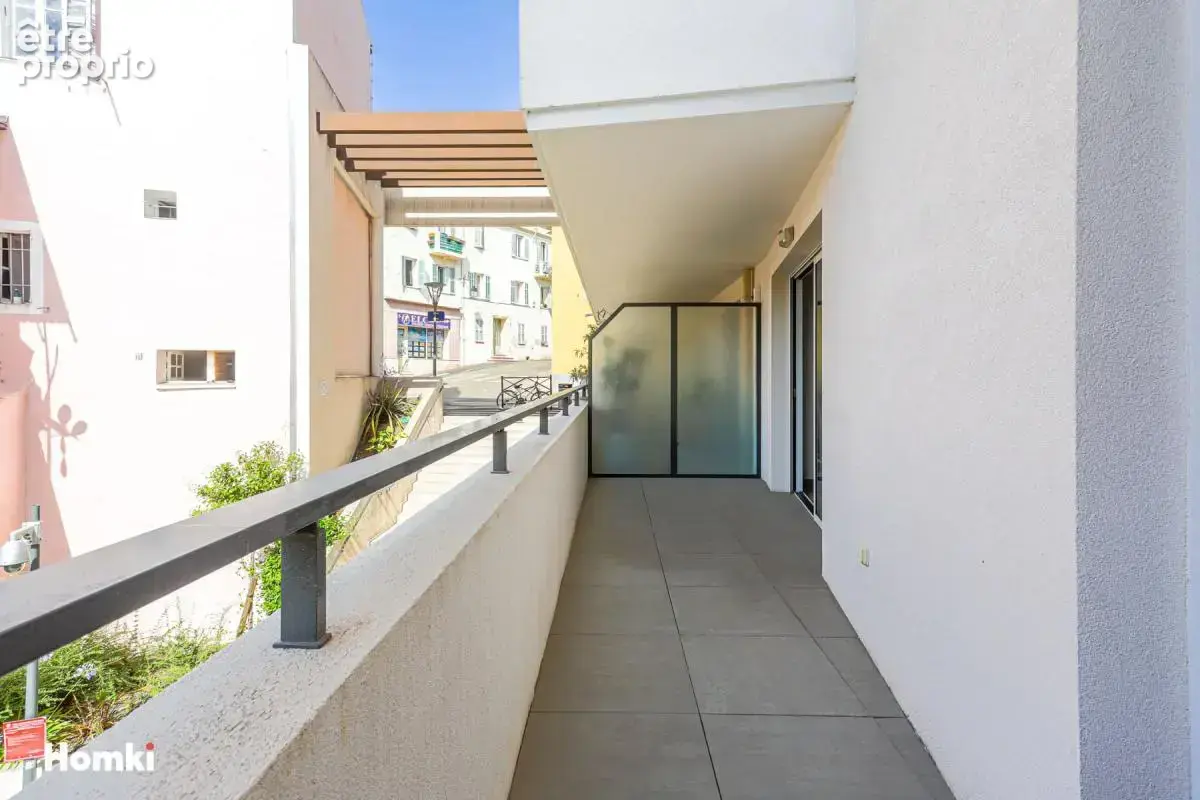 Cagnes-sur-Mer – Centre-ville  Superbe 2 pièces récent avec terrasse - photo 7