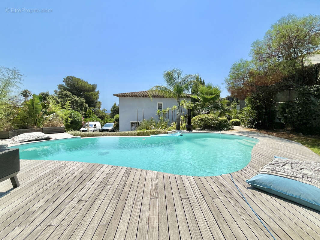 Maison à FREJUS