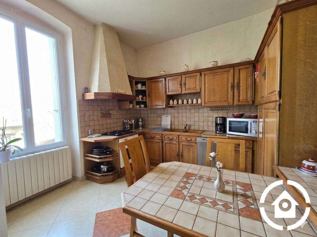 Appartement à RUELLE-SUR-TOUVRE