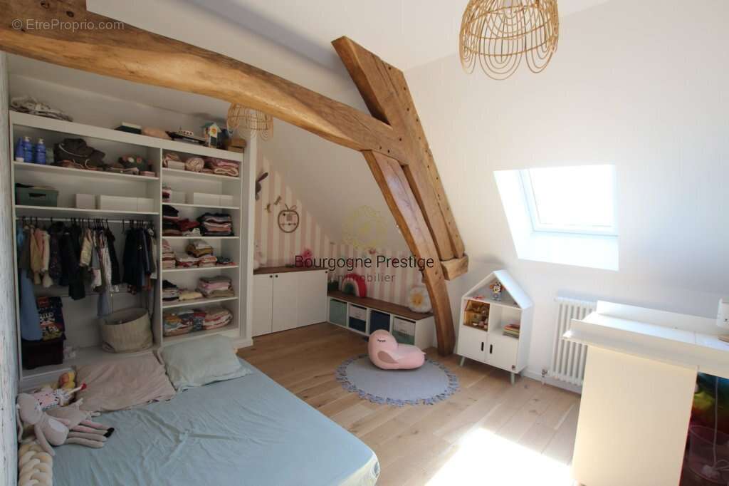 Jolie longere en pierre de 162 m² avec dependances sur un terrain de 1375 m² - photo 11
