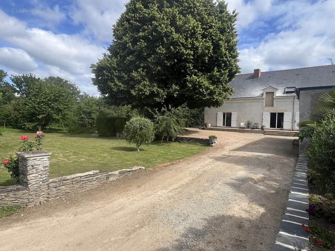 Maison à LES PONTS-DE-CE