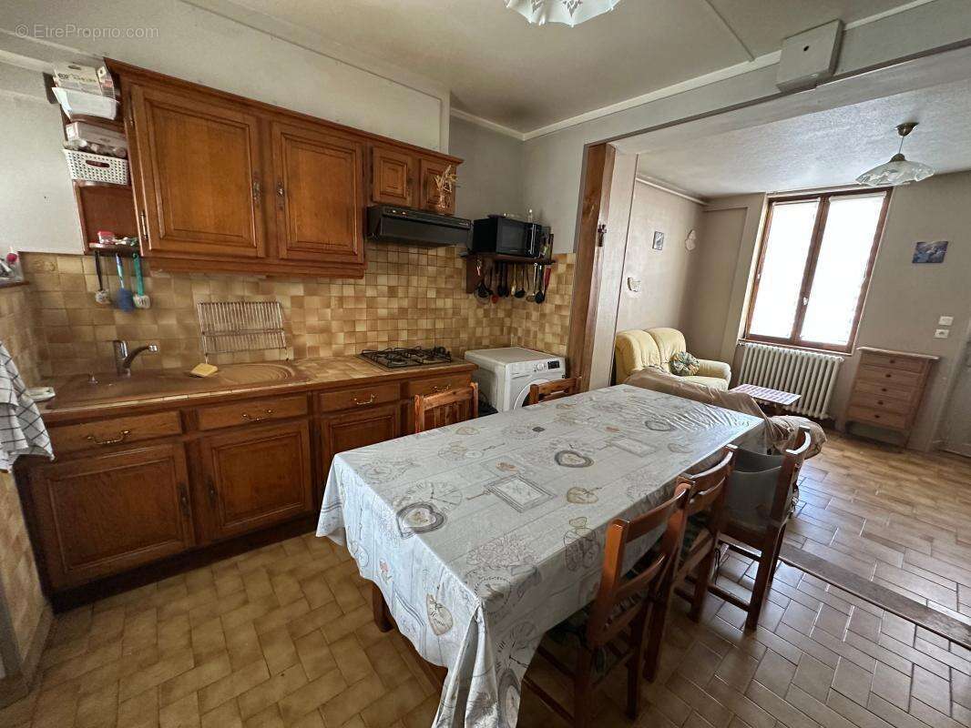 Maison à LIZY-SUR-OURCQ