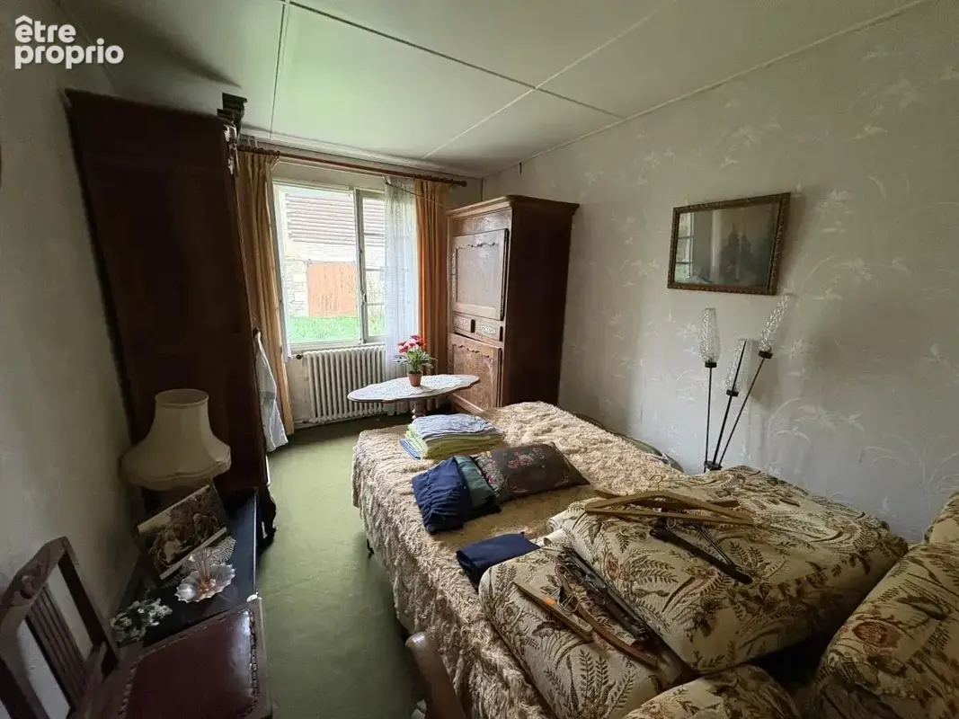 Maison 190 m² à Saint-Hilaire-La-Palud  - photo 5