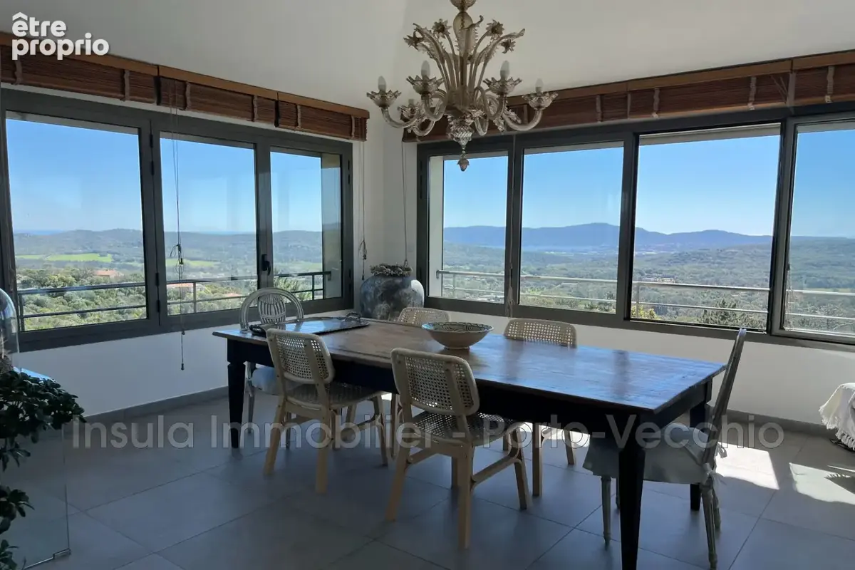 Maison 6 pièces 169 m² à vendre à Porto-Vecchio (20137) - photo 3
