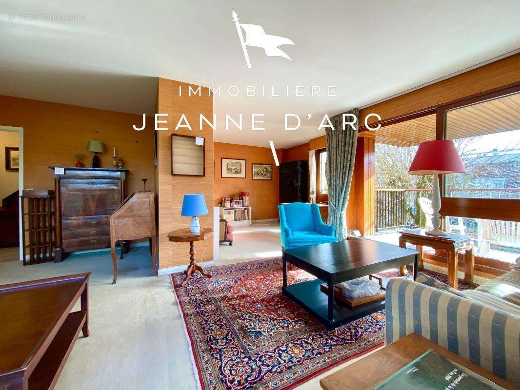 Appartement à LE CHESNAY