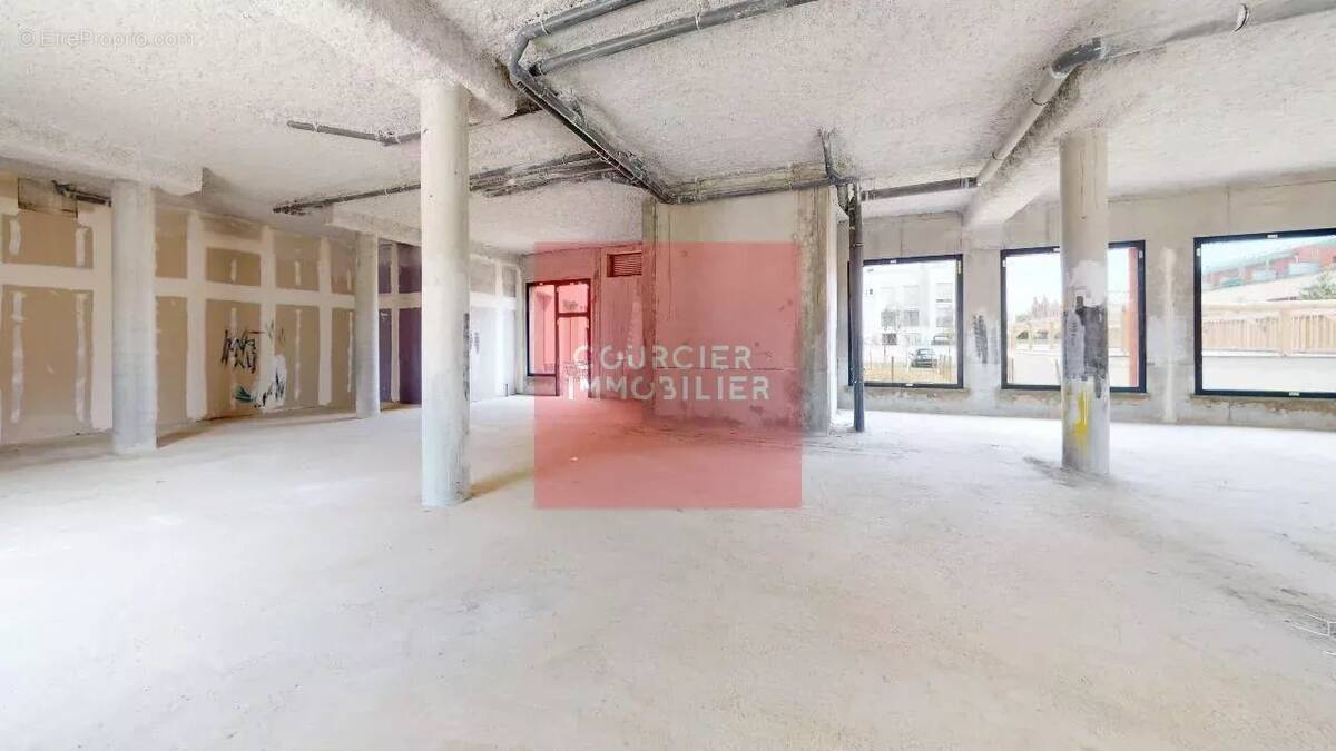 Commerce à BOIS-D'ARCY