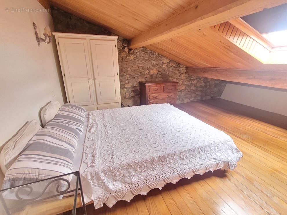 Maison à SAINT-GENIES-DE-FONTEDIT