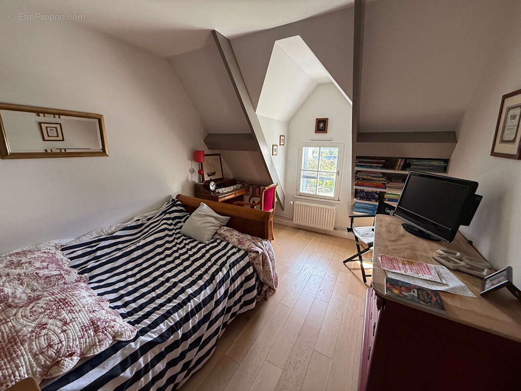 Maison à LE POULIGUEN
