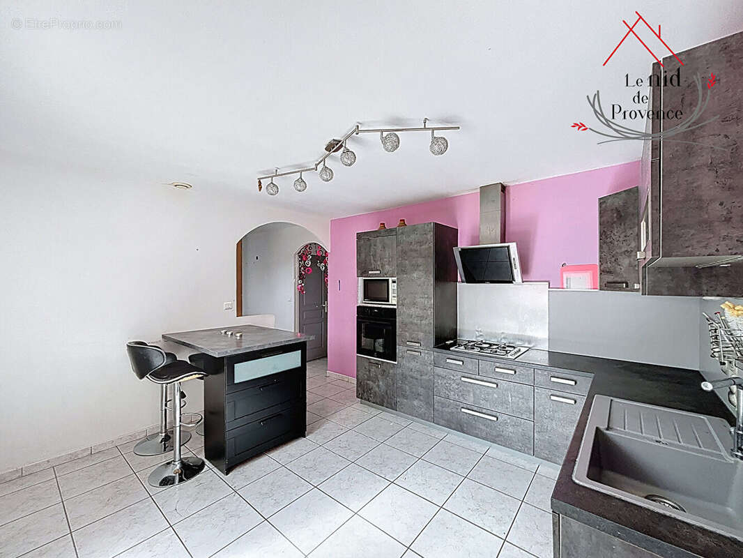 Maison de plain pied 127 m2 avec piscine à  Camaret - photo 8