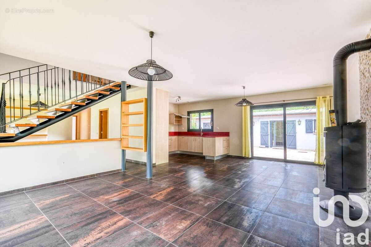 Photo 7 - Maison à LESCHES