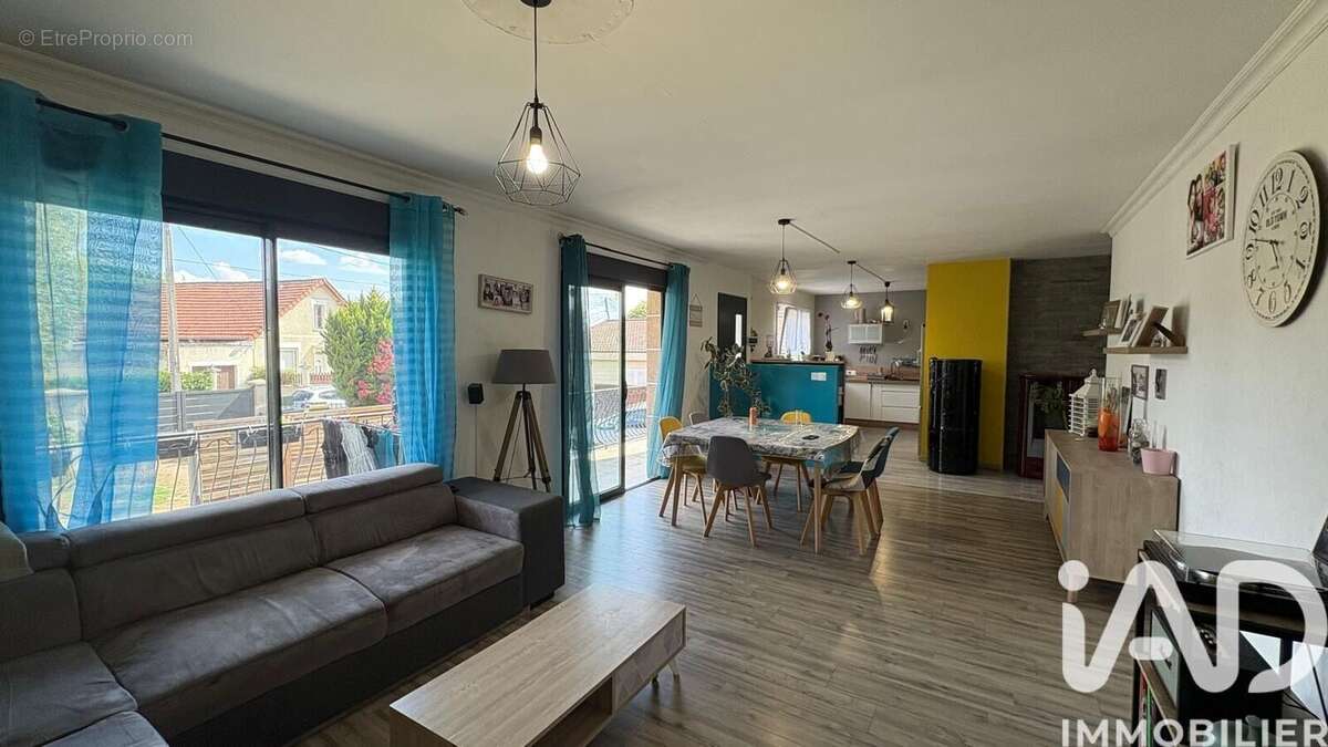 Photo 3 - Maison à CHATELLERAULT