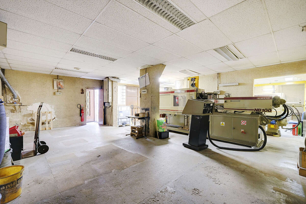 Commerce à PARIS-10E