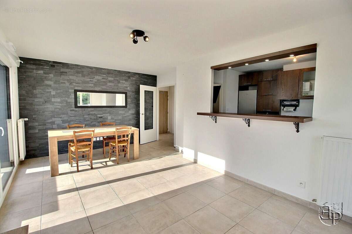 Appartement 77 m² à Saint-Julien-En-Genevois  - photo 8