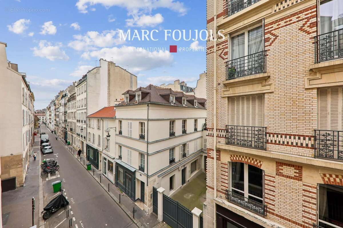 Appartement à PARIS-7E