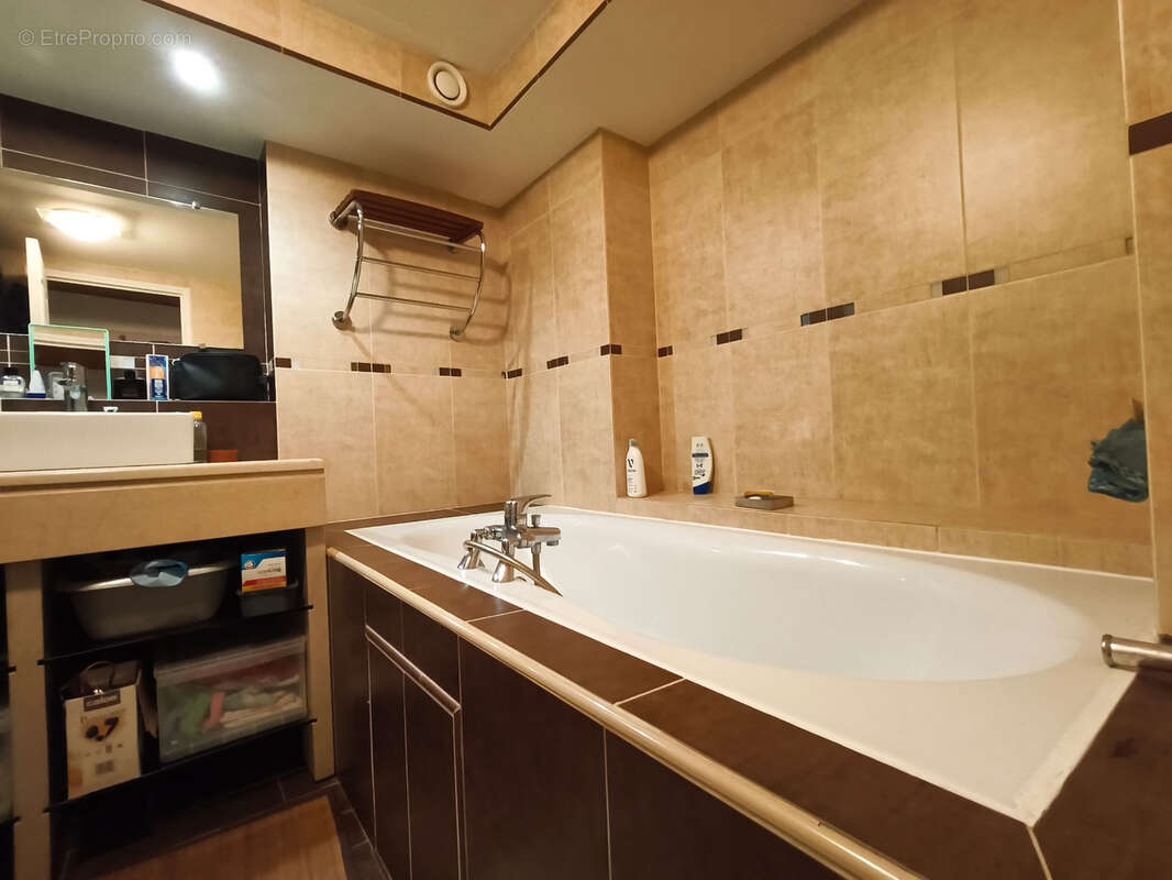 Maison à SERRIERES-DE-BRIORD