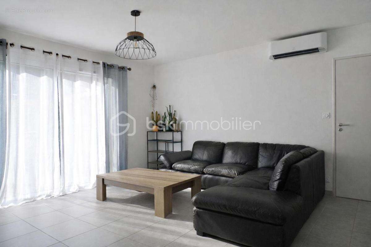 Maison à COURNIOU