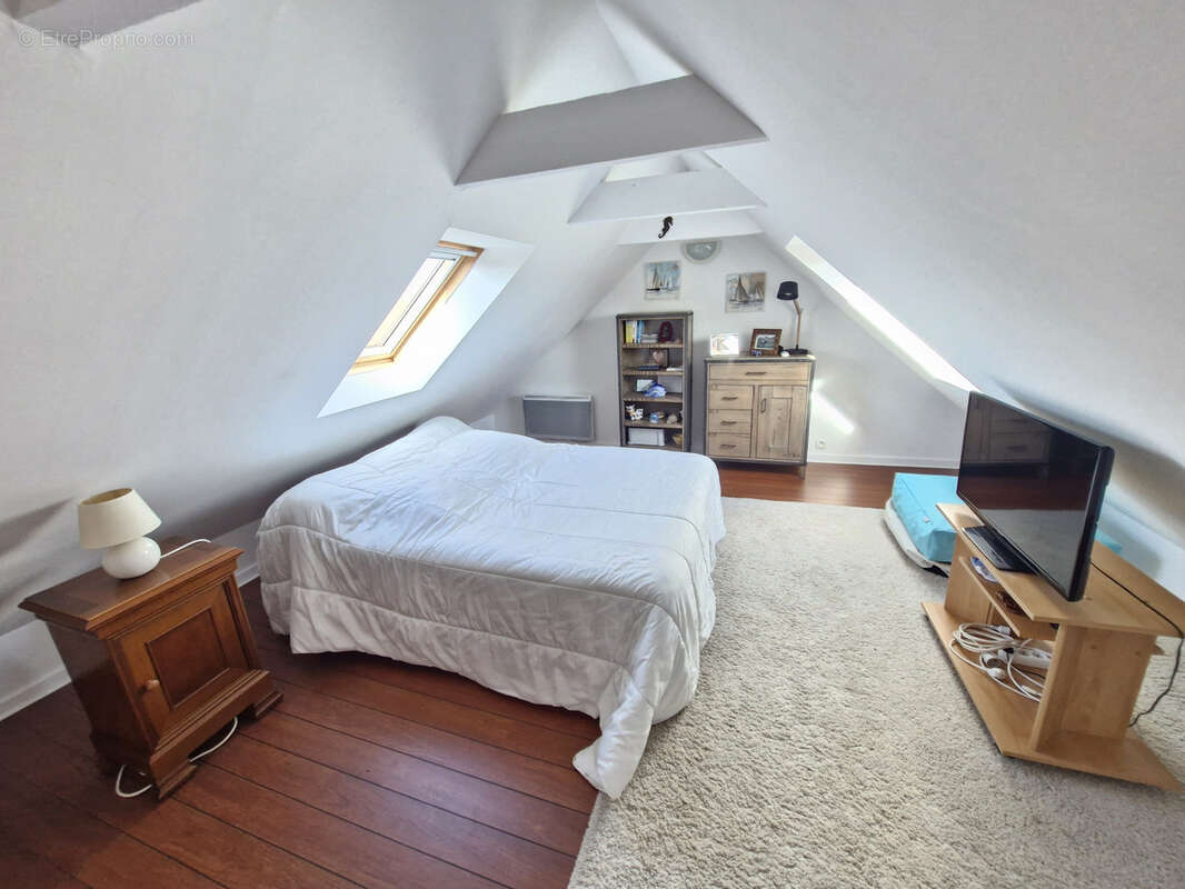 Maison à PLOUGONVELIN