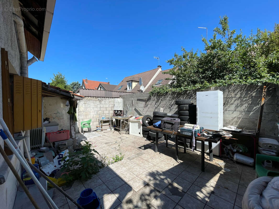 DRANCY - LES OISEAUX - Pavillon 3 chambres - garage - à 15min du RER B Drancy - photo 16