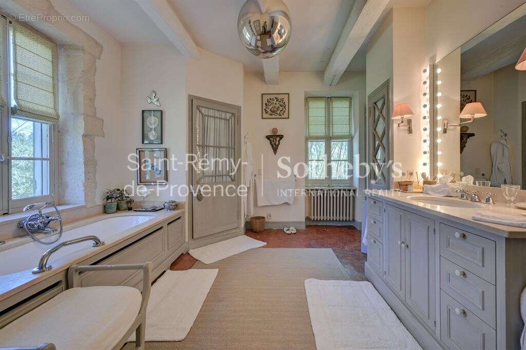 Maison à SAINT-REMY-DE-PROVENCE